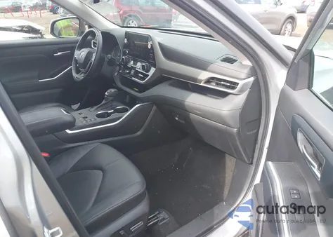 2024 Toyota Highlander Le/Xle/Xse/Limited/Platinum from USA, damaged, VIN 5TDKDRAH9RS050136